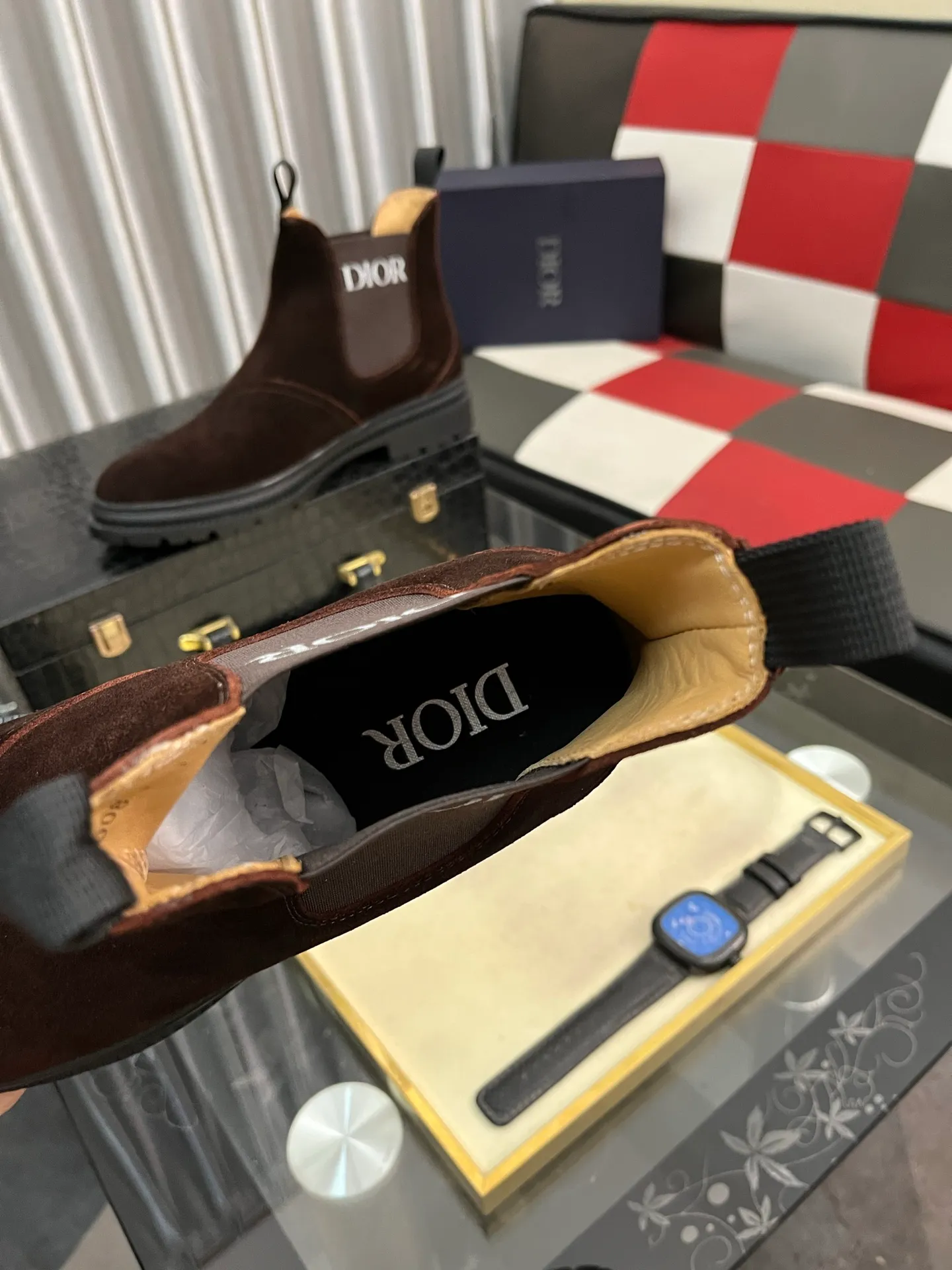 Men's shoes 💰500⌚️⌚️"Dior" Gaoban short boots ⚠️⚠️Top purchasing agents🔍🔍Men's 2023 HK counters are on sale simultaneously. Sole: The original sole is specially provided by the original factory. The exclusive movable molded sole is super comfortable. The original factory and the single product are handmade🔍🔍. The details determine the quality. We only make shoes with care. You can enter and exit the counter at will. Welcome to compare. 🇮🇹Size: 38-444️⃣Colors available